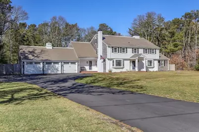 211 Pleasant St, Yarmouth, MA 02664 - Photo 1