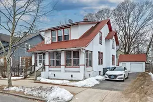 90 Rochelle St, Springfield, MA 01109 - Photo 1