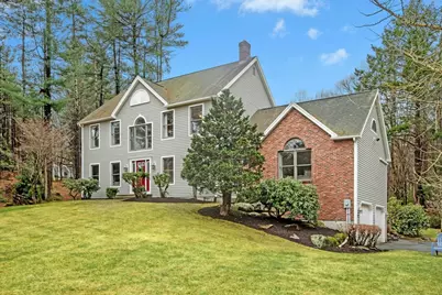 97 Willow Brook Rd, Holden, MA 01520 - Photo 1