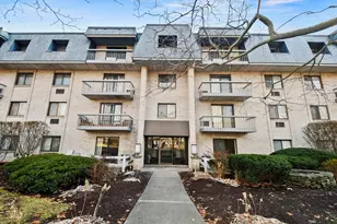 85 Commons Dr, Shrewsbury, MA 01545 - Photo 1