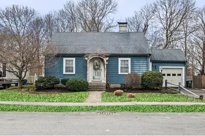 5 Prospect St, Danvers, MA 01923 - Photo 1