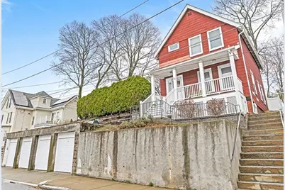 32 Lynde St, Malden, MA 02148 - Photo 1