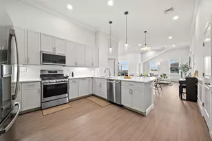 320 Middlesex Ave, Medford, MA 02155 - Photo 1