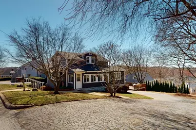 38 Hillcrest Rd, Waltham, MA 02451 - Photo 1