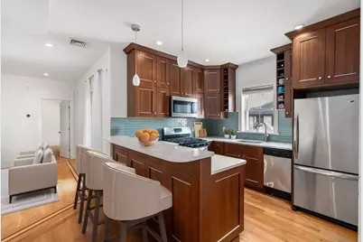 250 C St #5, Boston, MA 02127 - Photo 1