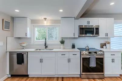 199 Allen St, East Longmeadow, MA 01028 - Photo 1