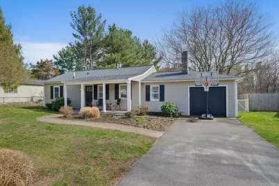 39 Davis St, Hanover, MA 02339 - Photo 1