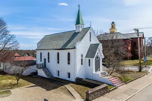 357 Main St, Fairhaven, MA 02719 - Photo 1