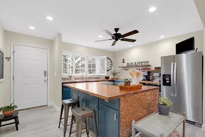 585 Sheridan St #8, Chicopee, MA 01020 - Photo 1