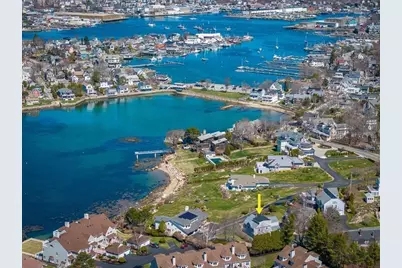 7 Hawthorne Lane, Gloucester, MA 01930 - Photo 1