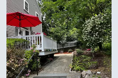 884 Chestnut St #884, Newton, MA 02468 - Photo 1