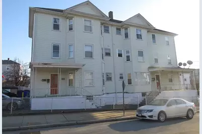 3 Edgemond St #3W, Fall River, MA 02723 - Photo 1