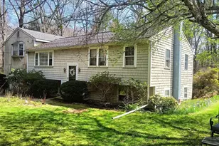 73 West St, Plympton, MA 02367 - Photo 1