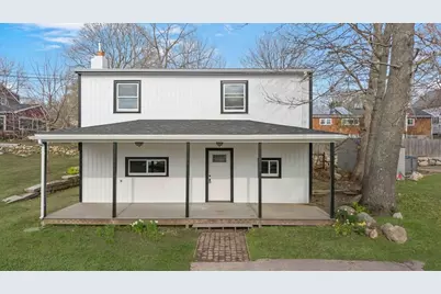 112 Worcester St, New Bedford, MA 02745 - Photo 1