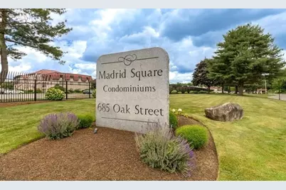 685 Oak St #15-3, Brockton, MA 02301 - Photo 1