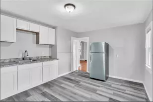 117-119 Olmsted Dr, Springfield, MA 01108 - Photo 1