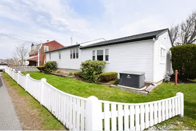 31 Massasoit Ave, Marshfield, MA 02050 - Photo 1