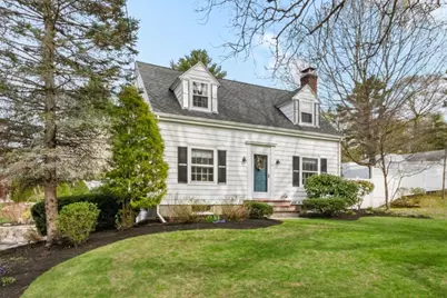 251 Lincoln St, Franklin, MA 02038 - Photo 1