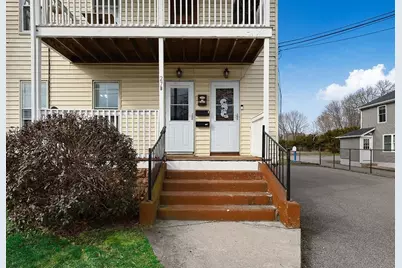 27 Worsted St #2B, Franklin, MA 02038 - Photo 1