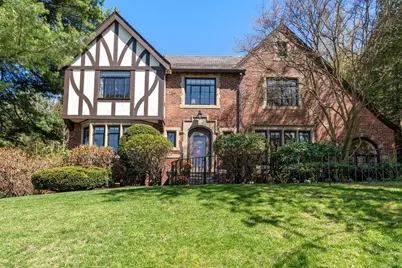 21 Woodchester Dr, Newton, MA 02467 - Photo 1