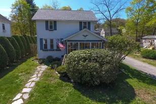 11 Roosevelt Ave, Holyoke, MA 01040 - Photo 1