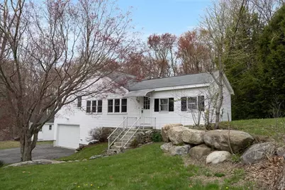 580 Howe St, Methuen, MA 01844 - Photo 1