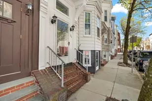 123 H St, Boston, MA 02127 - Photo 1