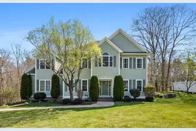 8 Comstock Way, Walpole, MA 02071 - Photo 1