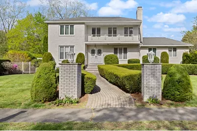 34 Coolidge Rd, Winchester, MA 01890 - Photo 1