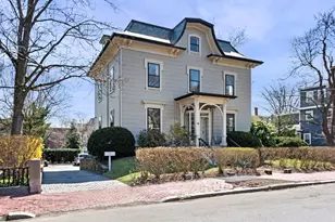 4 Maple Ave, Cambridge, MA 02139 - Photo 1