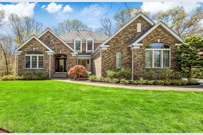 100 Robincrest Ct, Seekonk, MA 02771 - Photo 1