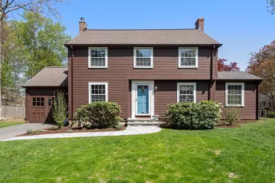 15 Lafayette Cir, Wellesley, MA 02482 - Photo 1