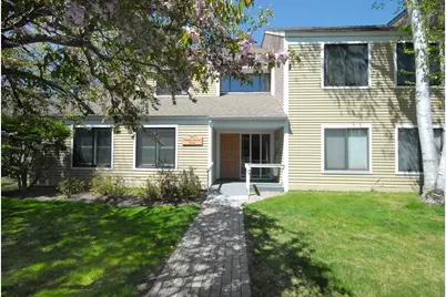 27 Concord Greene #1, Concord, MA 01742 - Photo 1