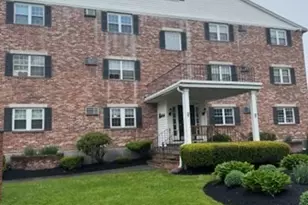 305 Pine St, Lowell, MA 01851 - Photo 1