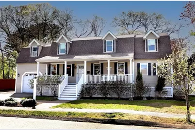 32 Nelson Ave, Beverly, MA 01915 - Photo 1