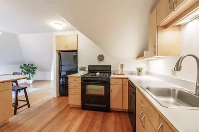 61 Crescent St #6, Northampton, MA 01060 - Photo 1