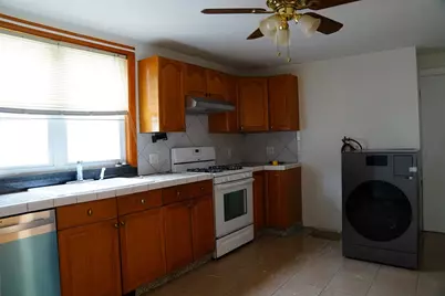 14 Berkeley St #1R, Watertown, MA 02472 - Photo 1