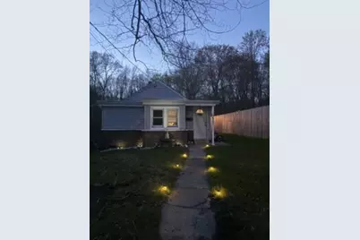 196 Rolf Ave, Chicopee, MA 01020 - Photo 1