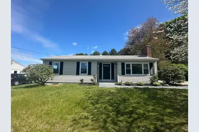 84 New Hampshire Ave, Somerset, MA 02726 - Photo 1