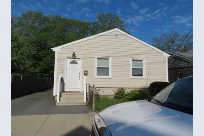 6 Stone St #1, New Bedford, MA 02740 - Photo 1
