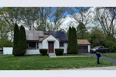 11 Oakland Dr, Auburn, MA 01501 - Photo 1