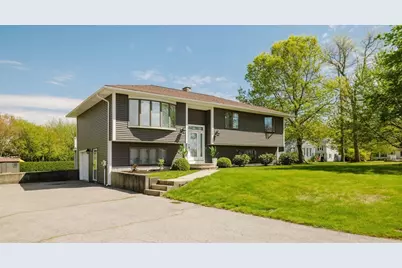 120 Trolley Car Dr, Somerset, MA 02726 - Photo 1