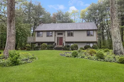 20 Longmeadow Rd, Norfolk, MA 02056 - Photo 1