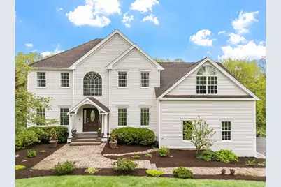 36 Farmington Dr, Shrewsbury, MA 01545 - Photo 1