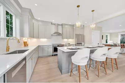 152 Renfrew St, Arlington, MA 02476 - Photo 1