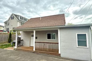 8 Blais Ct, Fitchburg, MA 01420 - Photo 1