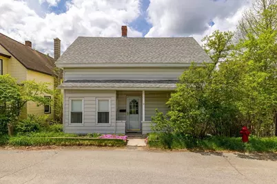 9 Hamlet St, Athol, MA 01331 - Photo 1