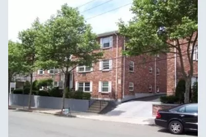 112 Sycamore St #11, Somerville, MA 02143 - Photo 1