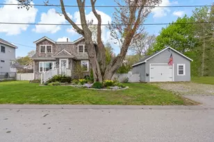 21 Grove St, Fairhaven, MA 02719 - Photo 1