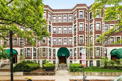 378 Riverway #8, Boston, MA 02115 - Photo 1